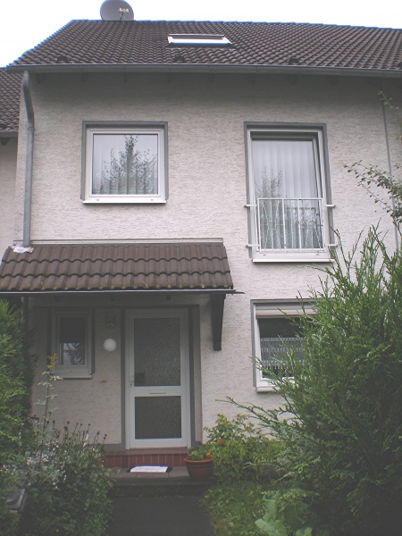Vorderansicht 2 Reihenhaus Troisdorf