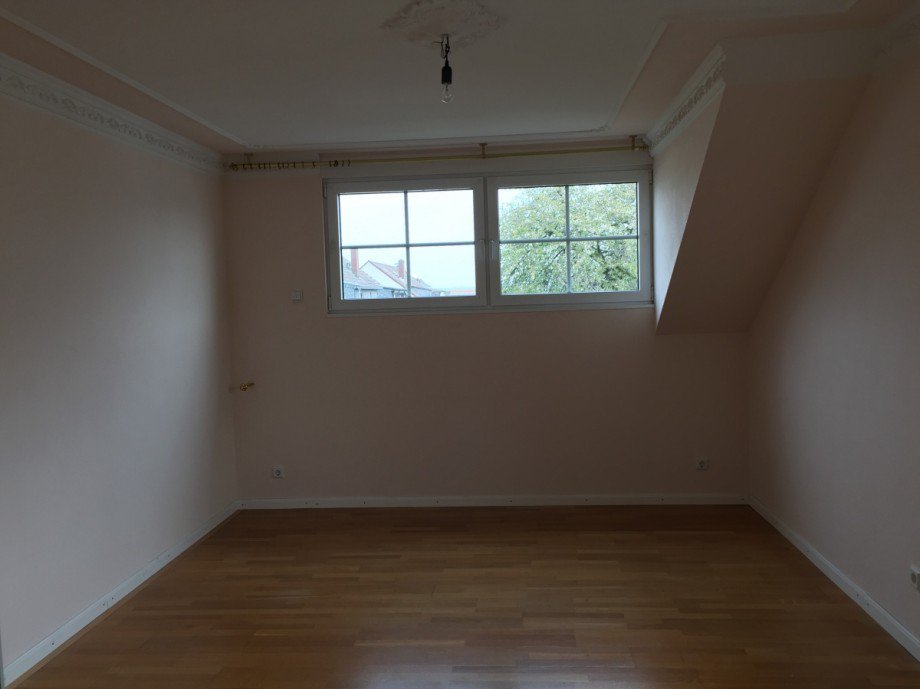 Zimmer 3 (DG-Whg.) Mehrfamilienhaus Sankt Augustin