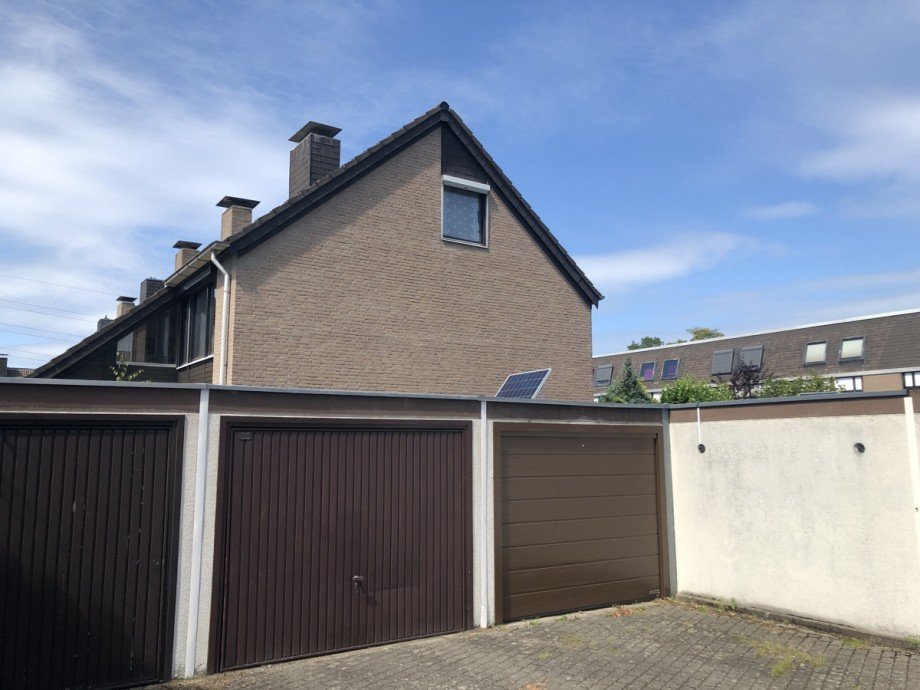 2 te separate Garage Reiheneckhaus Sankt Augustin