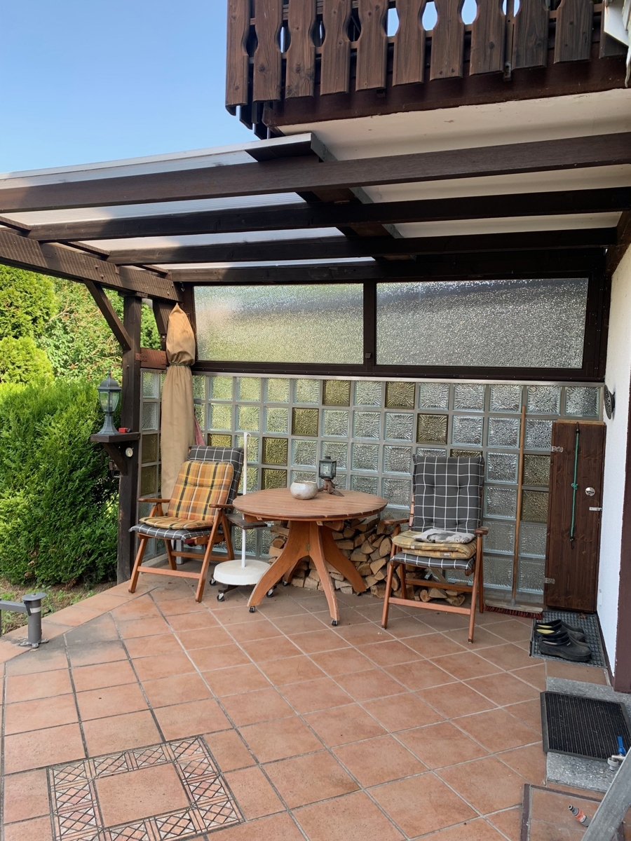 Terrasse z.T �berdacht Reiheneckhaus Sankt Augustin