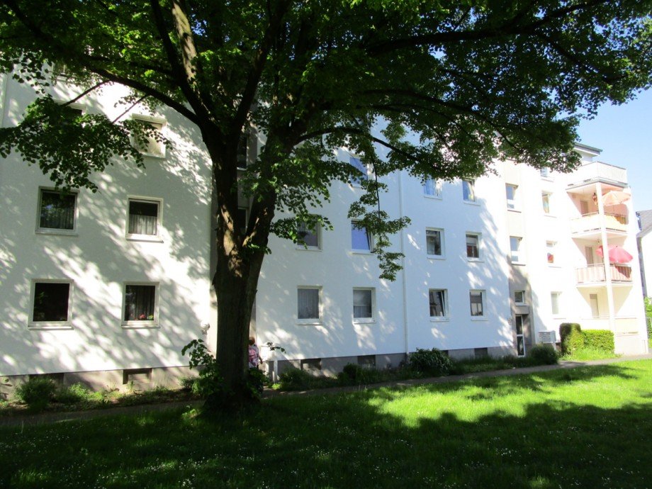 Vorderansicht Etagenwohnung Siegburg