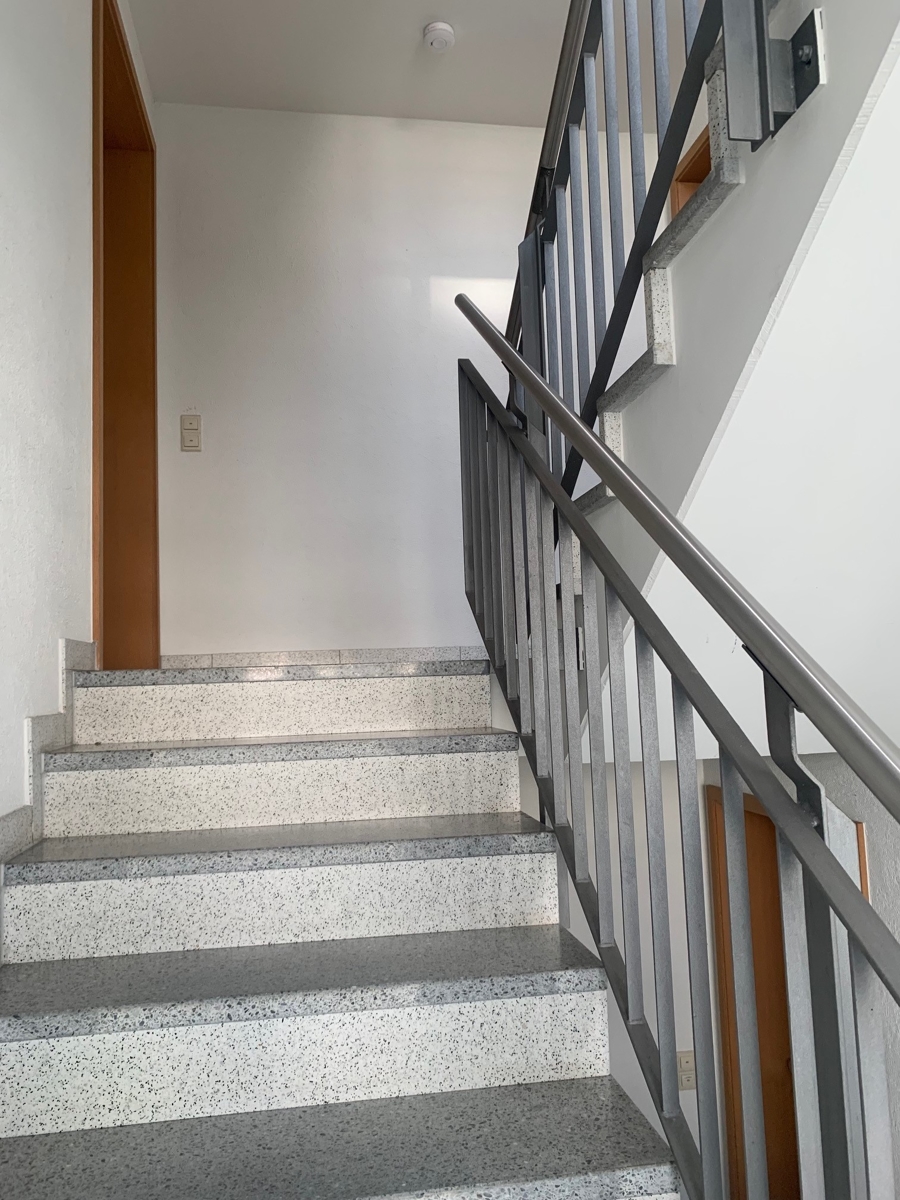 Treppenhaus Etagenwohnung Hennef