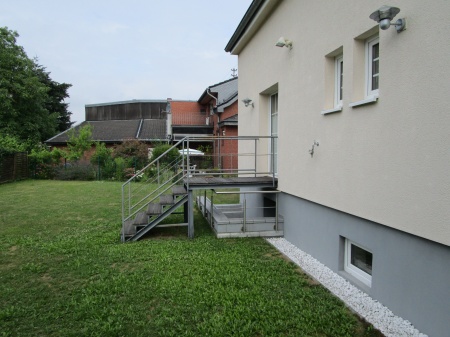 Gartenansicht Zweifamilienhaus Sankt Augustin