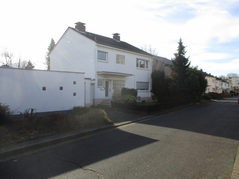 Strassenansicht Einfamilienhaus Sankt Augustin