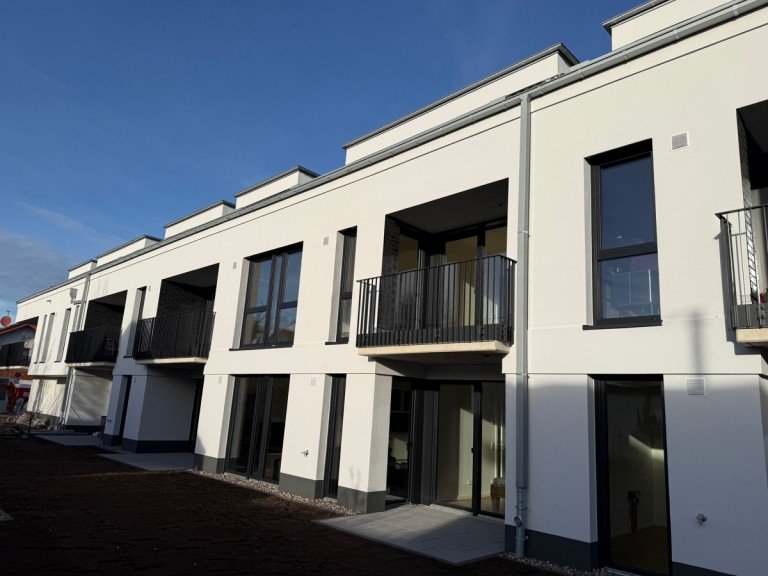 Objeltansicht Sankt Augustin / Hangelar Etagenwohnung SANKT AUGUSTIN HANGELAR, 2 Zi. Neubauwohnung ca. 60 m� Wfl. mit Einbauk�che, gr. Balkon u. TG-Stellp