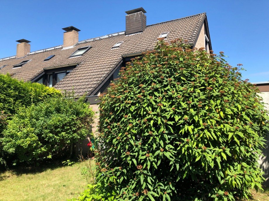 R�ckansicht mit Garten Reiheneckhaus Sankt Augustin