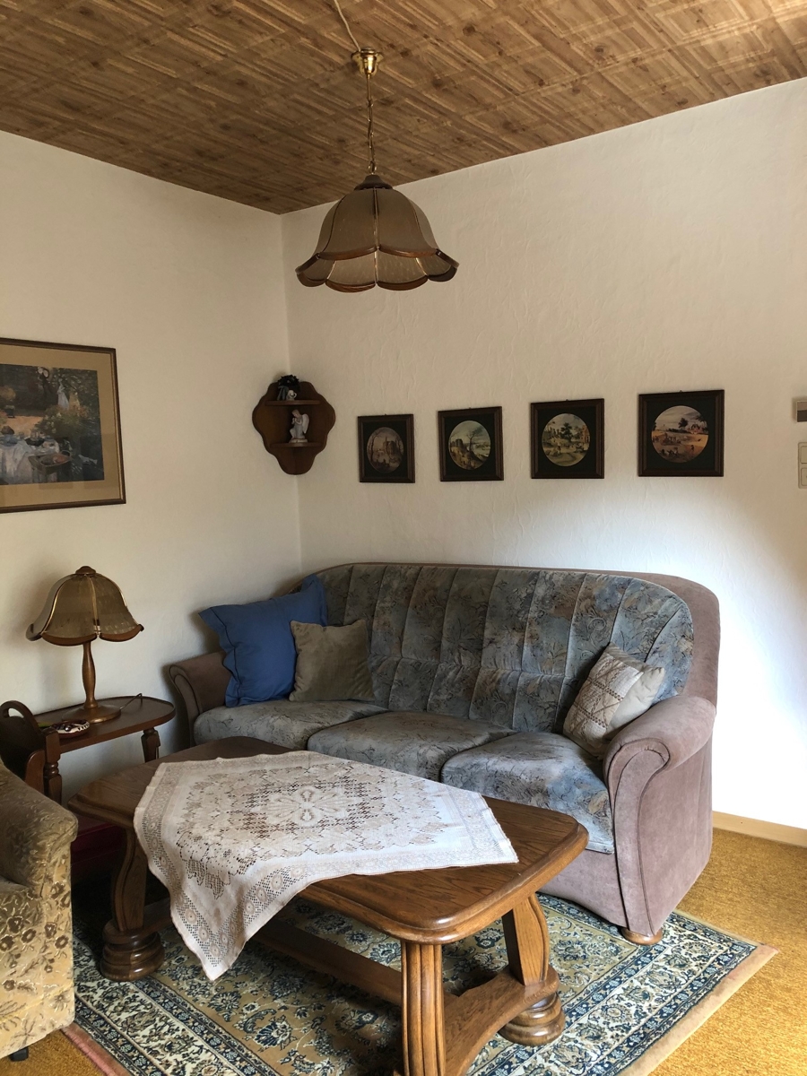 Esszimmer gegen�ber der K�che oder Wohnbereich Doppelhaush�lfte Sankt Augustin