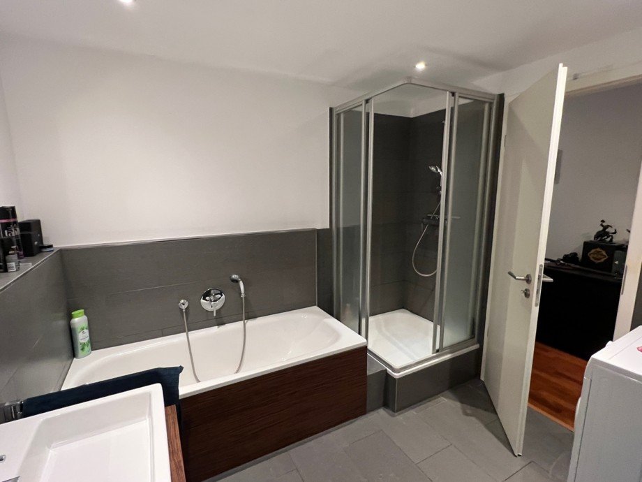 Bad Erdgeschosswohnung Hennef (Sieg)