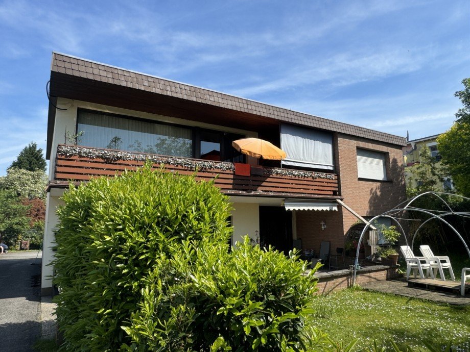 Vorderansicht Zweifamilienhaus R�srath