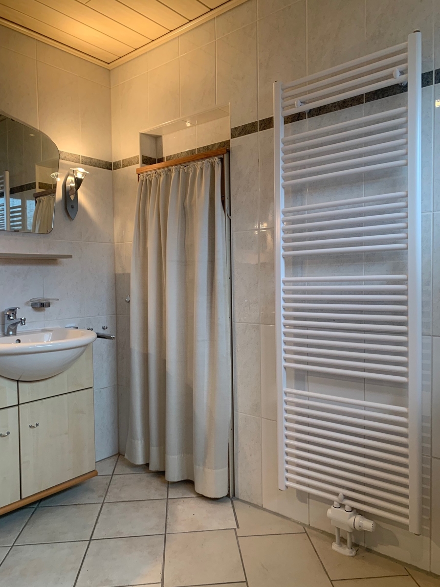 Badezimmer im EG Bungalow Sankt Augustin