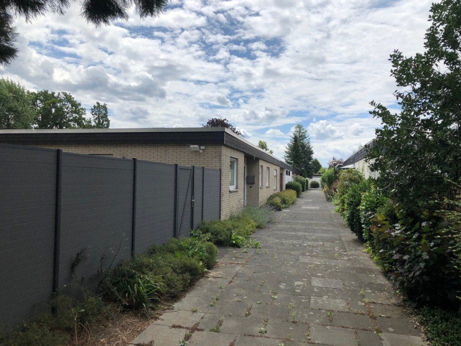 Weg zum Haus Bungalow Troisdorf-Sieglar