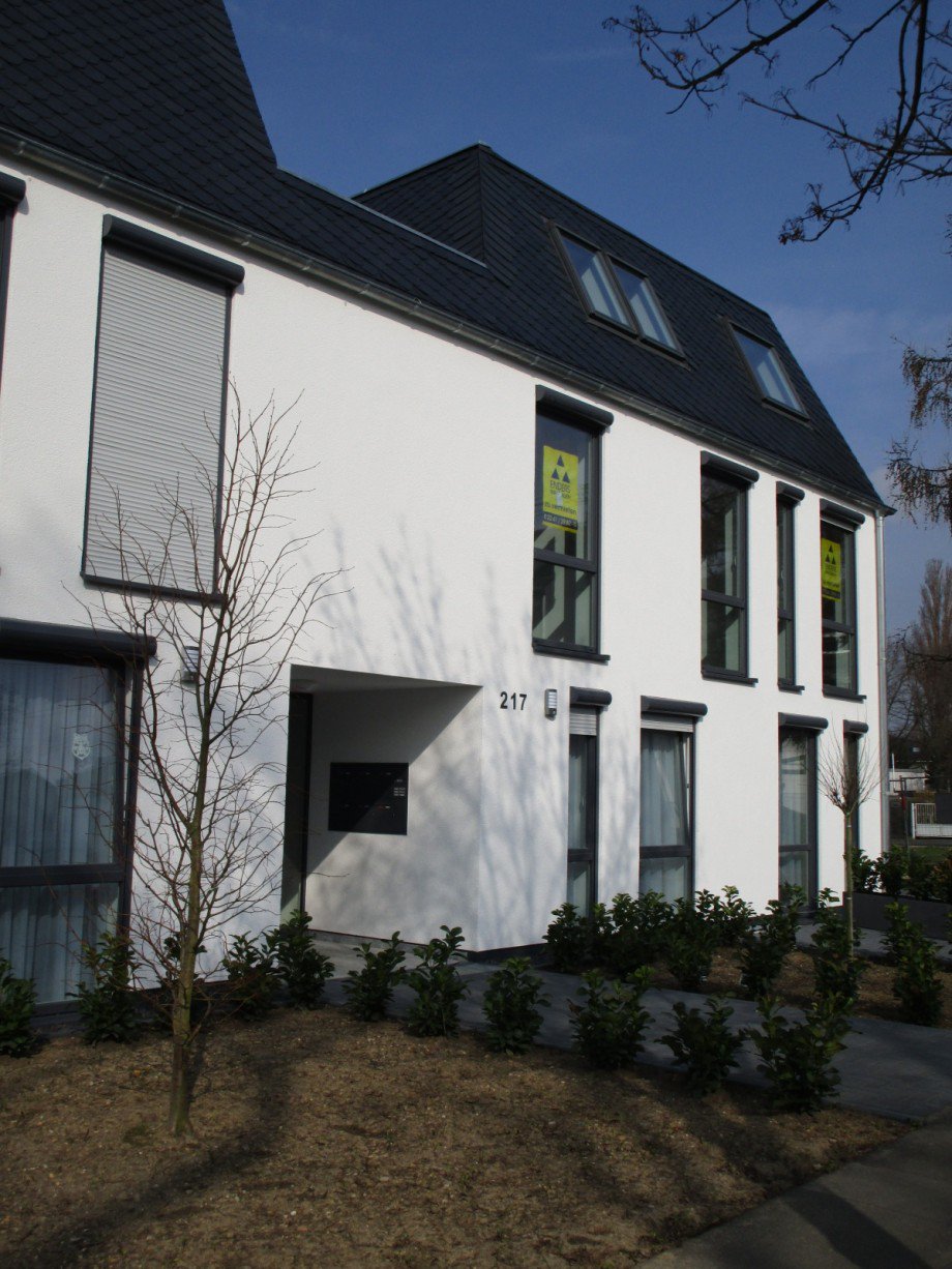 Hausansicht - Eingangsbereich Etagenwohnung Bonn