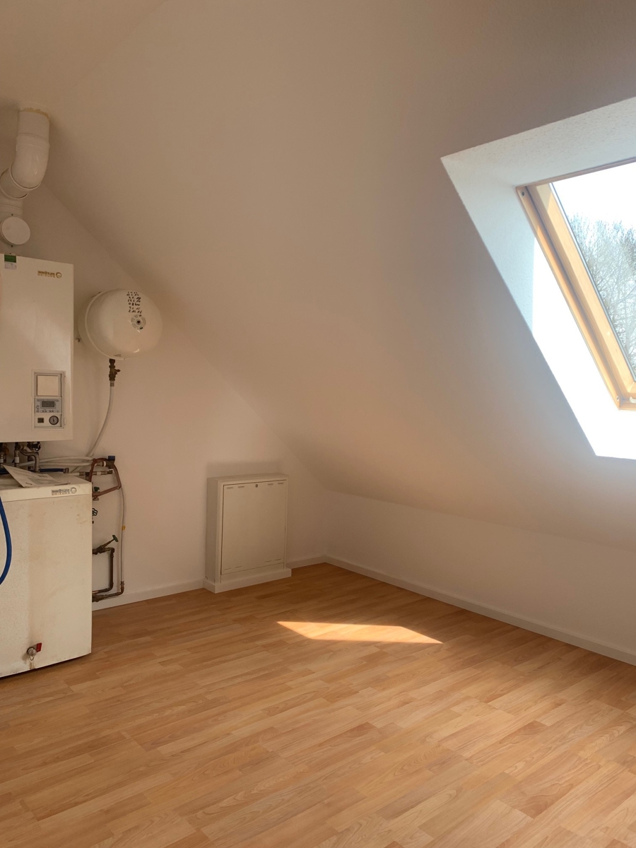 Zimmer im DG Reihenhaus Hennef