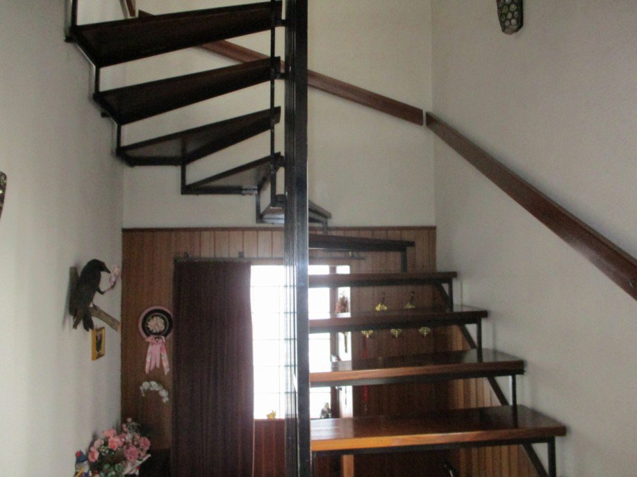 Hausflur mit Treppenhaus Doppelhaush�lfte Sankt Augustin