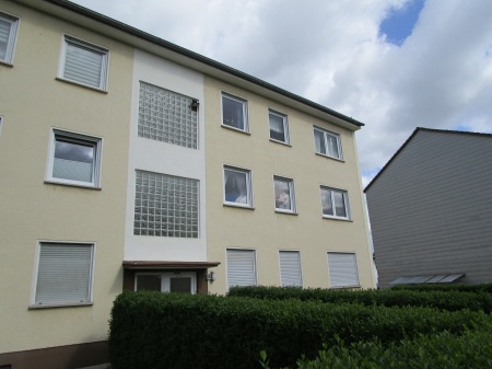 Ansicht Haus Siegburg - Siegburg Zentrum Etagenwohnung SIEGBURG-ZANGE, 2 Zimmer Wohnung, Diele, Bad, Balkon, Keller, Wasch-,Trockenraum, ca. 56 m� Wfl.