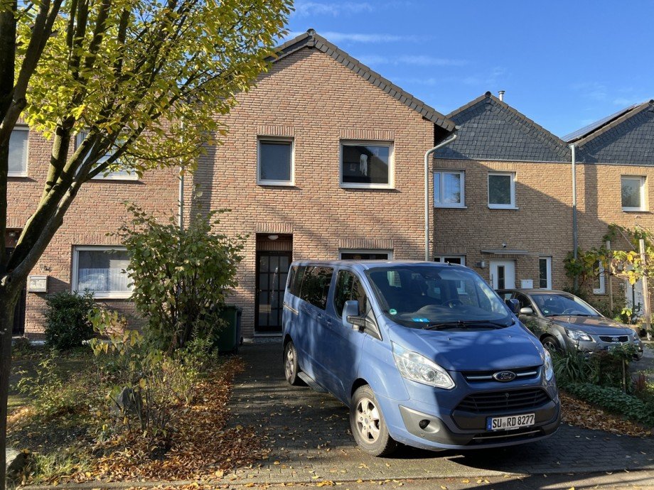 Vorderansicht Reihenhaus Sankt Augustin