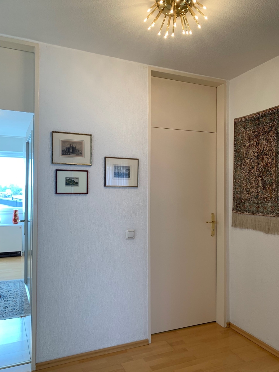 Flur im OG Einfamilienhaus Wachtberg / Lie�em