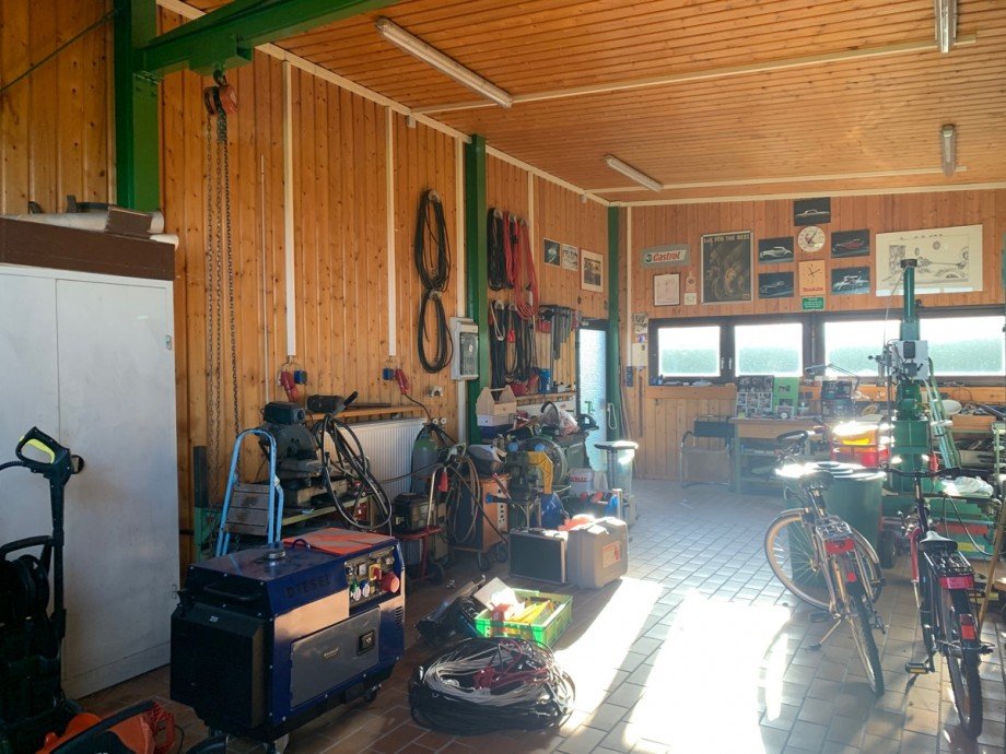 Halle Einfamilienhaus Bad Honnef