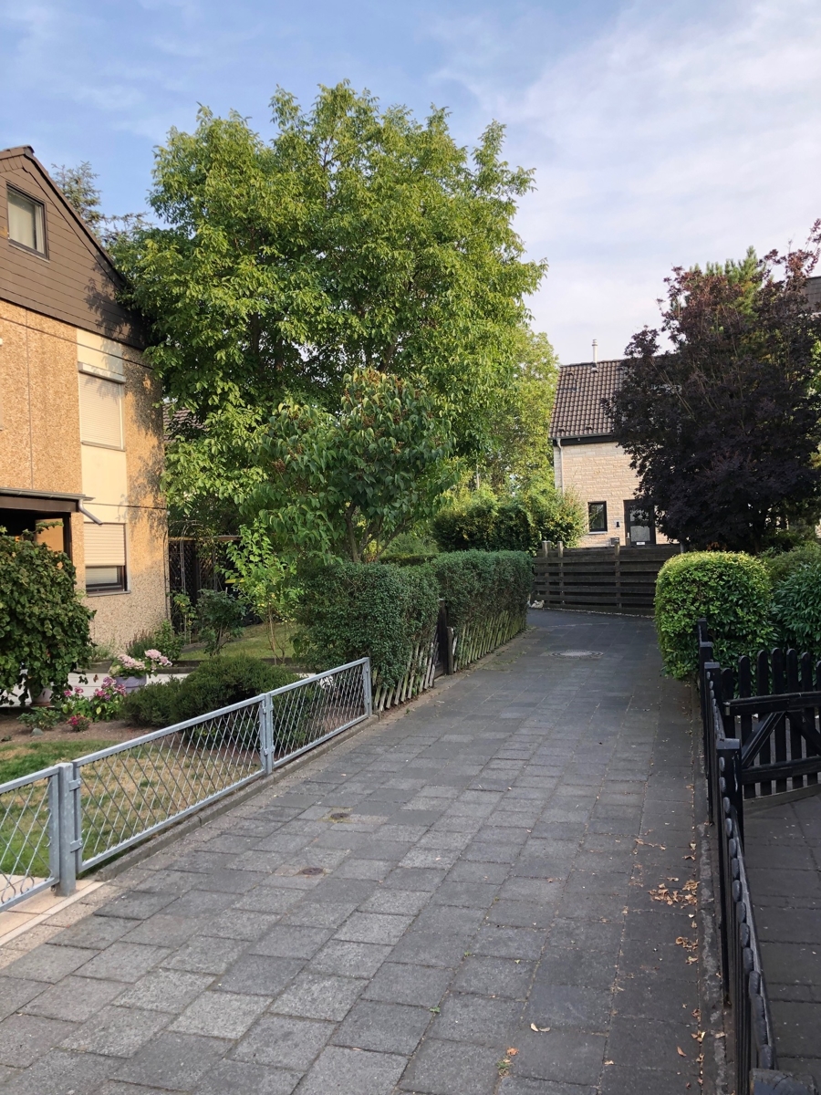 Weg zum Haus Reihenhaus Sankt Augustin