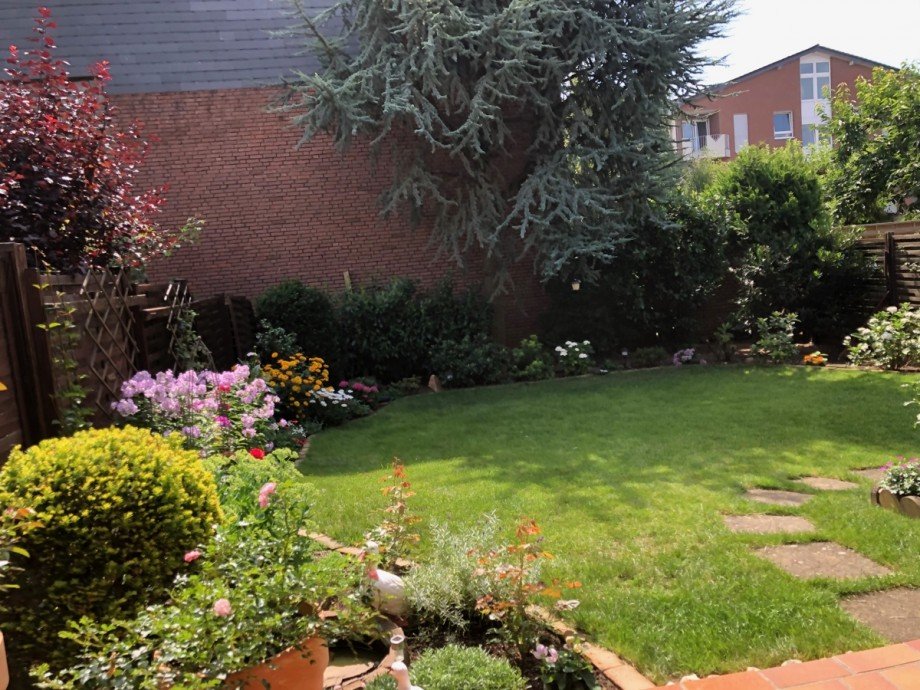Garten Doppelhaush�lfte Sankt Augustin