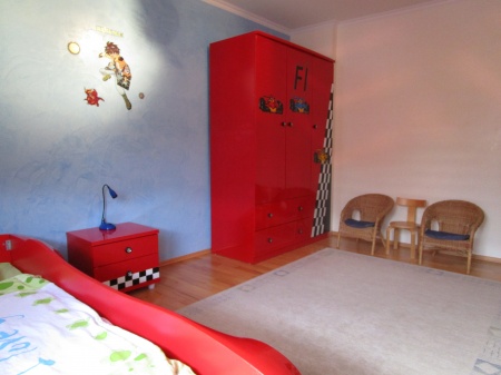 1.Kinderzimmer Wohnung3 Mehrfamilienhaus K�nigswinter