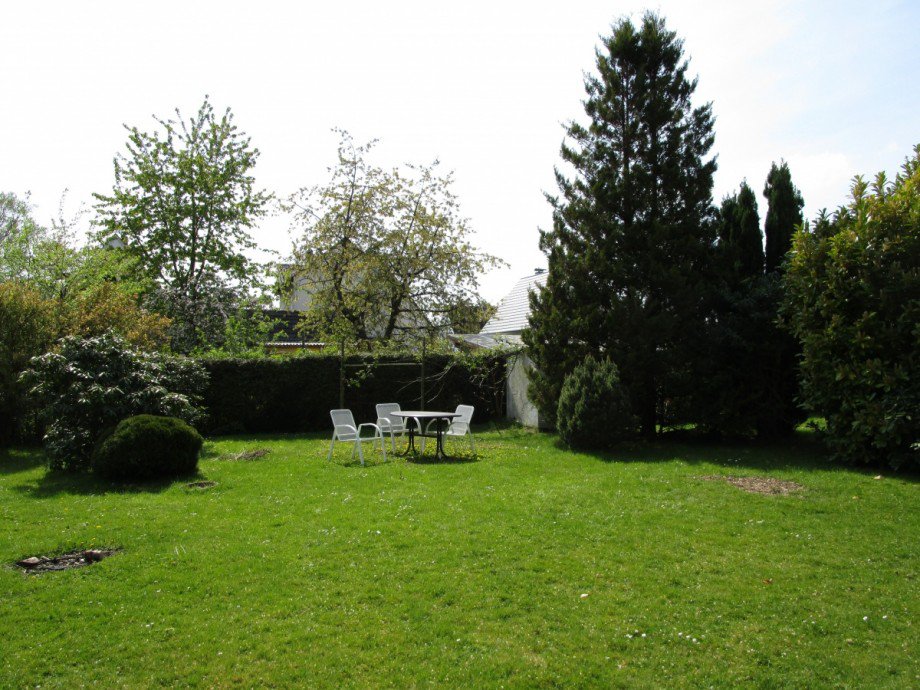 Garten Zweifamilienhaus Lohmar