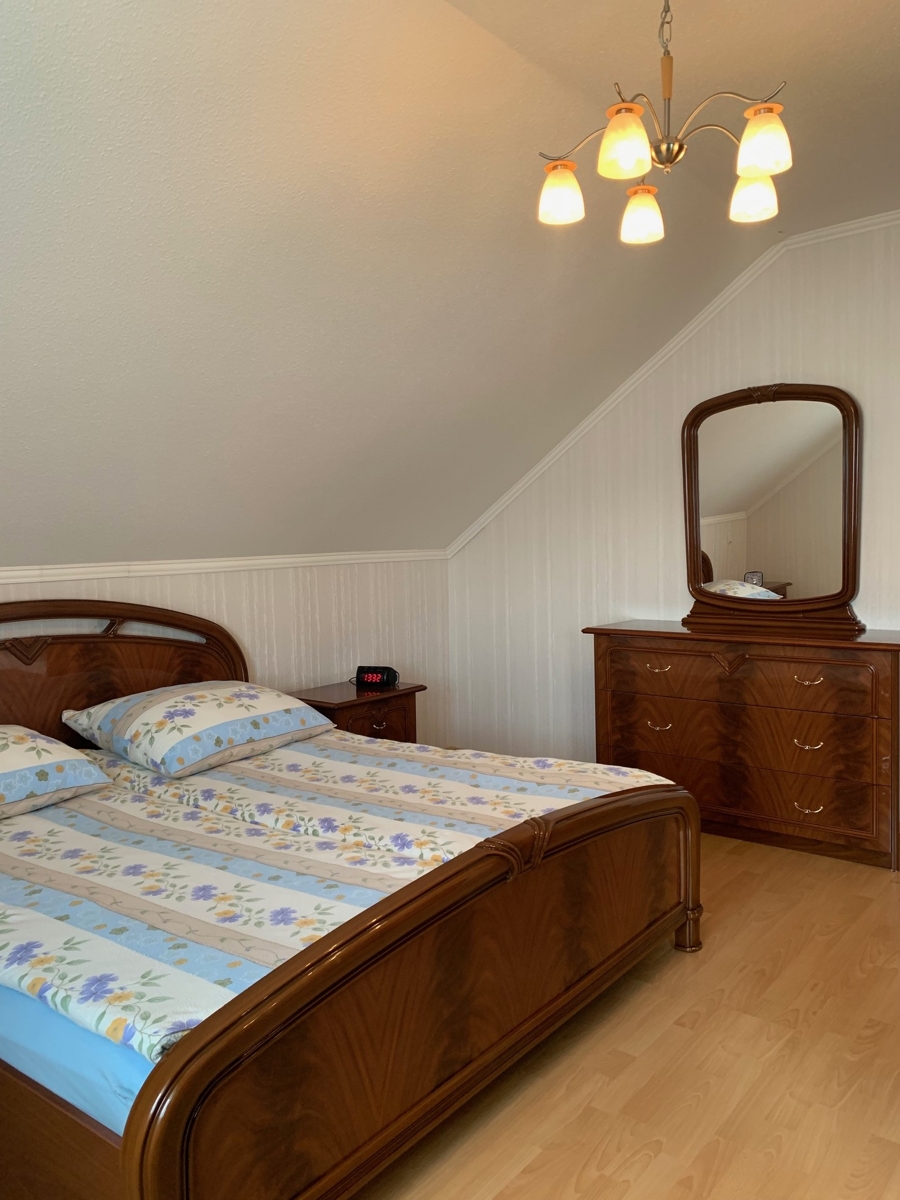 Ansicht Elternschlafzimmer Doppelhaush�lfte Sankt Augustin