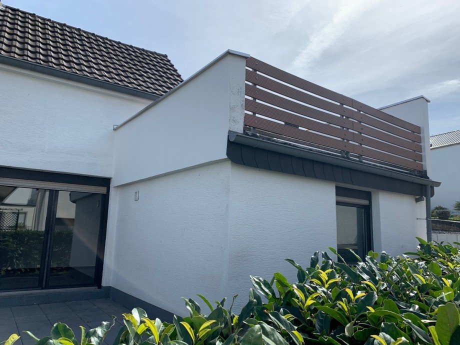 Ansicht Terrasse EG und Dachterrasse Einfamilienhaus Sankt Augustin