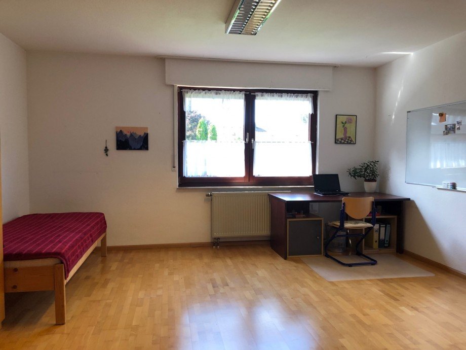 Ansicht gro�es Schlafzimmer im OG Reihenhaus Sankt Augustin