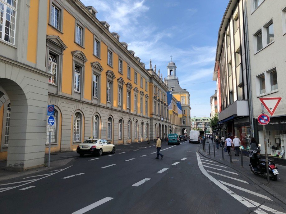 direkte Wohnumgebung 3 Etagenwohnung Bonn