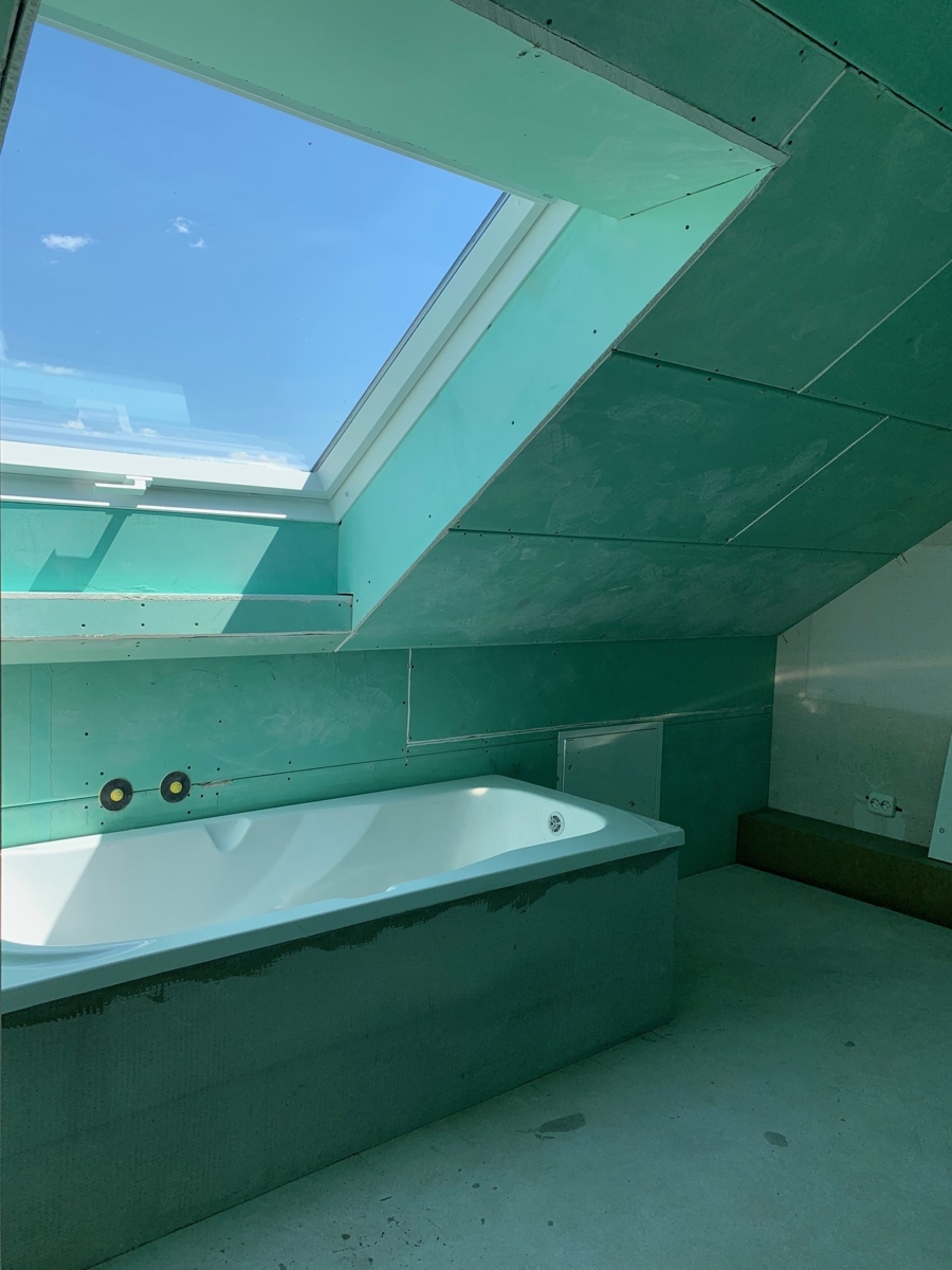 Bad im Dachgeschoss Doppelhaush�lfte Niederkassel