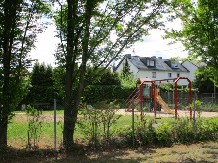 Spielplatz hinter dem Haus Reihenmittelhaus Sankt Augustin
