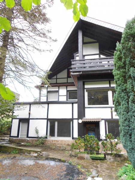 R�ckansicht Mehrfamilienhaus Lohmar