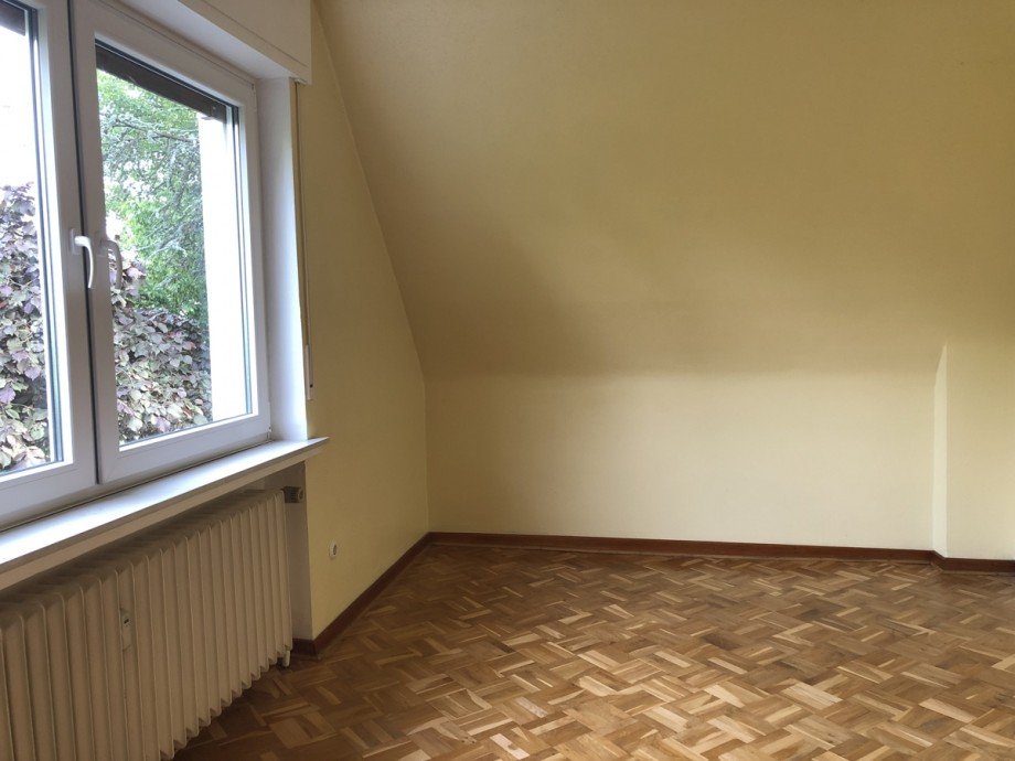 4 tes Zimmer im OG Einfamilienhaus Sankt Augustin