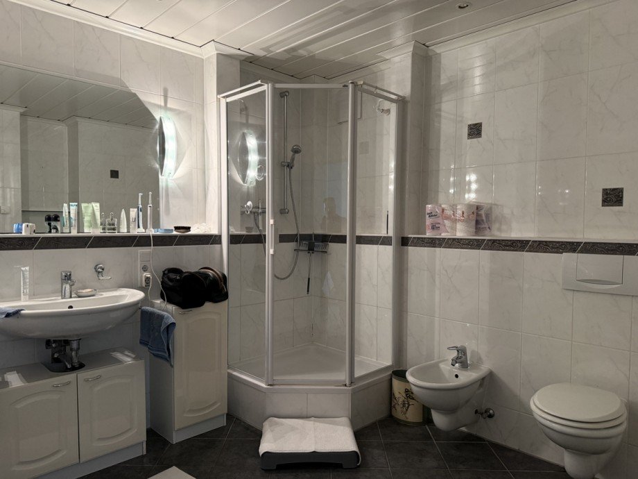 - Etagenwohnung Bonn