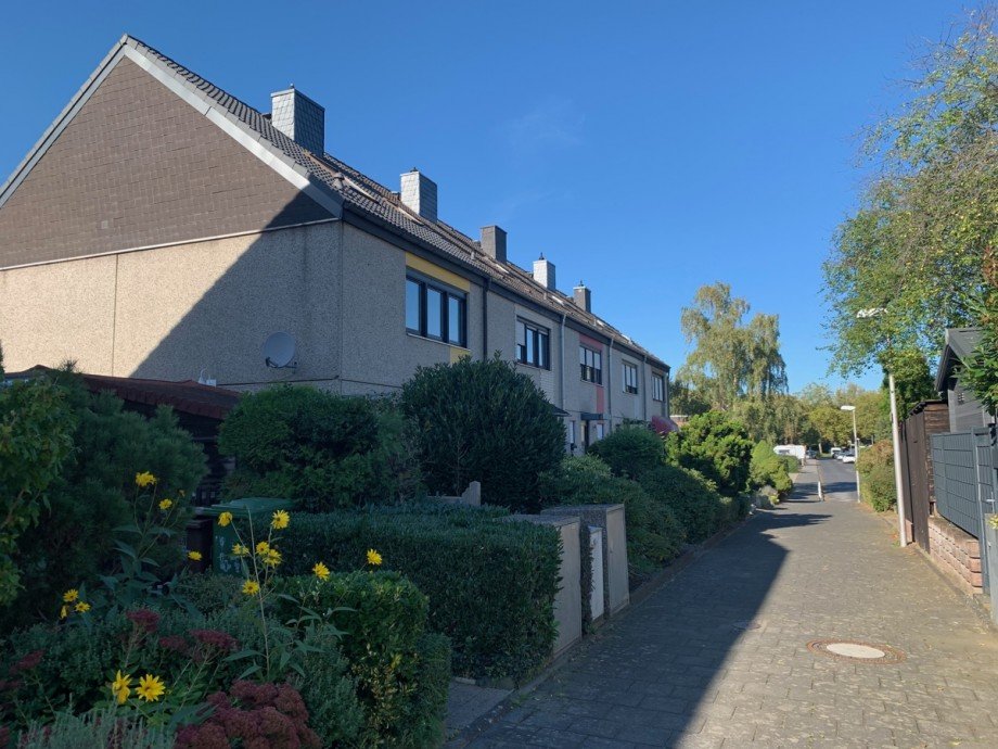 Weg zum Haus Reihenendhaus Sankt Augustin