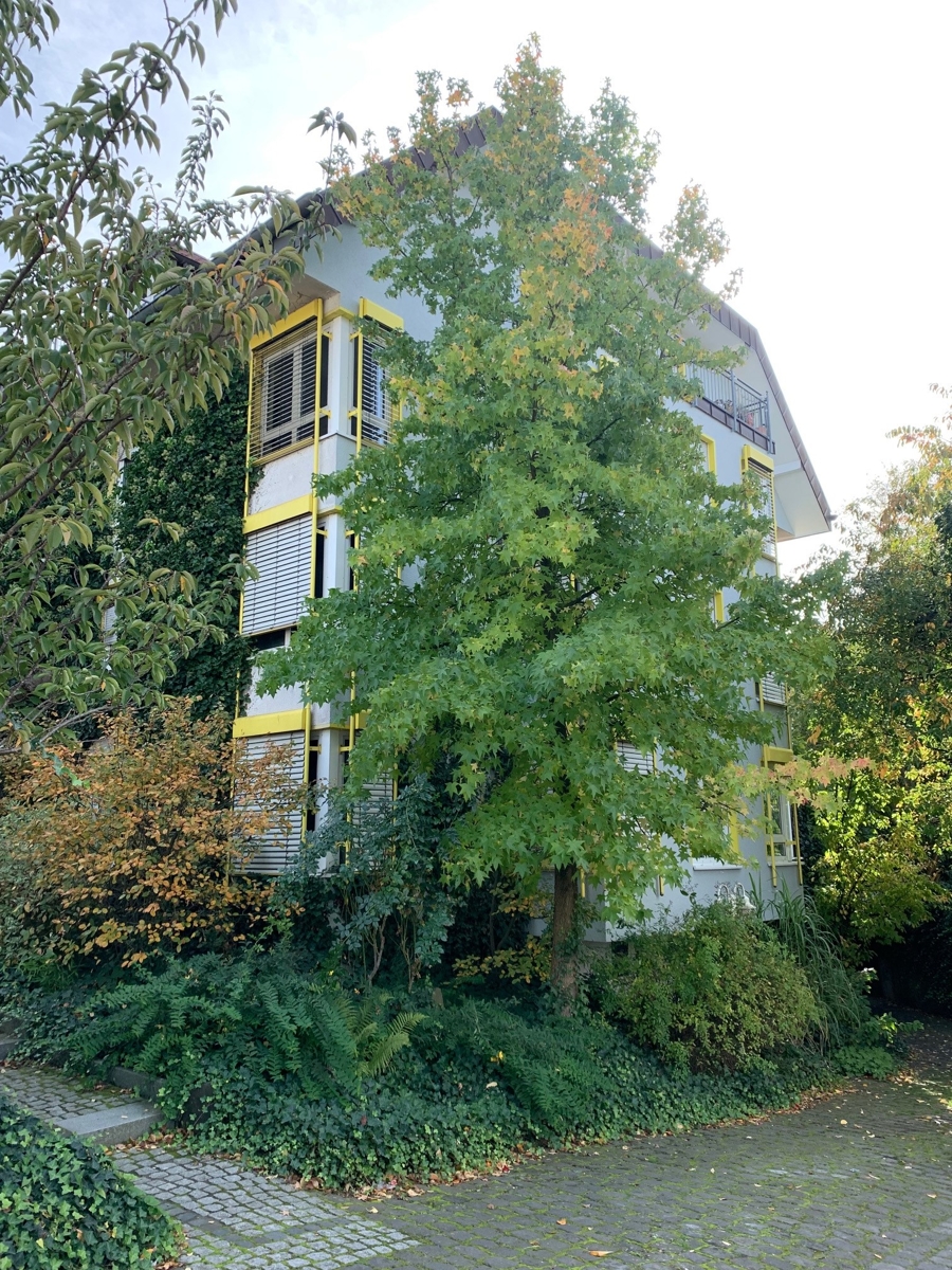 H�he Nachbargeb�ude Mehrfamilienhaus Siegburg