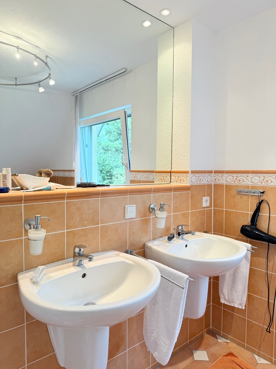 Ansicht Bad im OG Einfamilienhaus Hennef