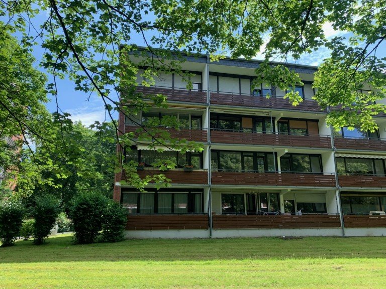 R�ckansicht Sankt Augustin - Niederpleis Etagenwohnung SANKT AUGUSTIN sch�ne, helle 2 Zimmer-Eigentumswohnung mit ca. 64 m� Wfl. K�che, Diele, Bad, Balkon.