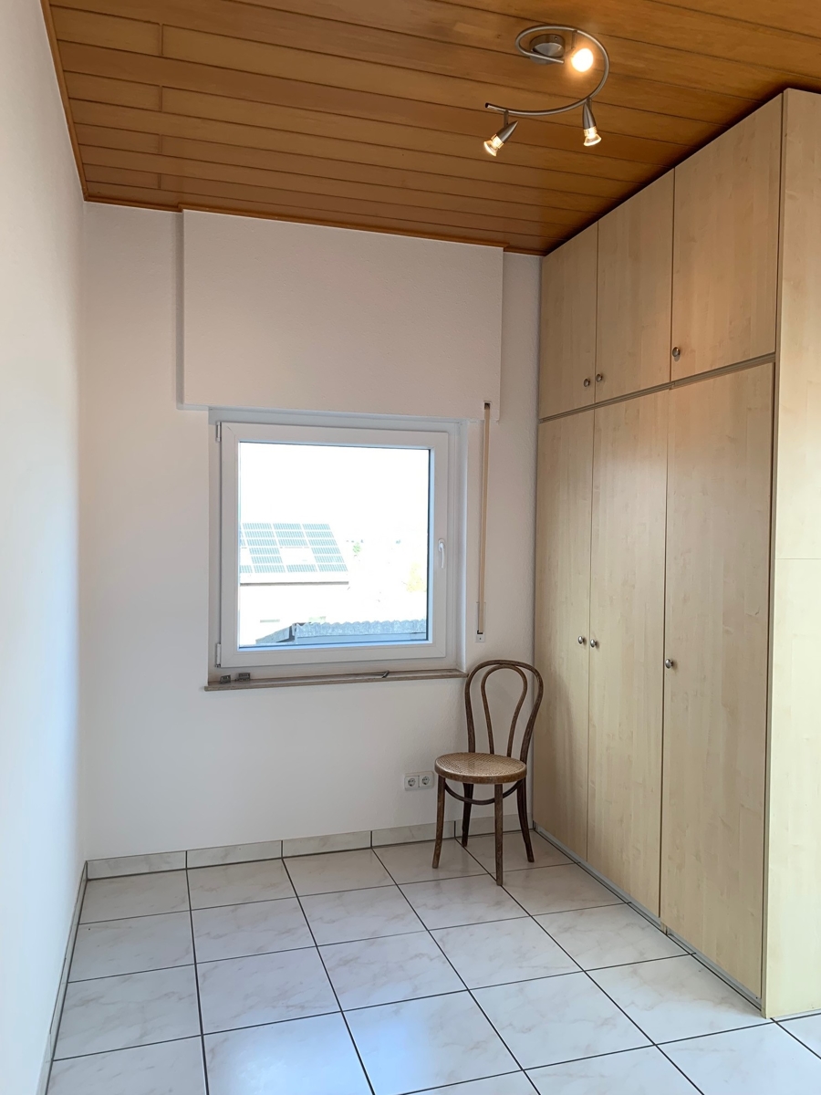 Ankleidezimmer Etagenwohnung K�nigswinter / Ittenbach