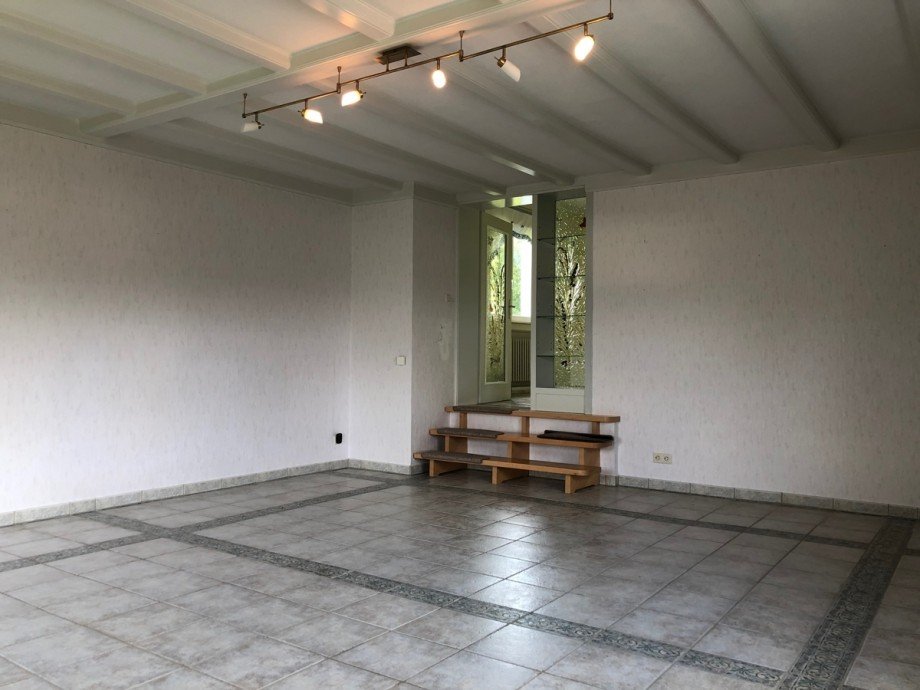 helles Wohn,- Esszimmer Etagenwohnung Bad Honnef