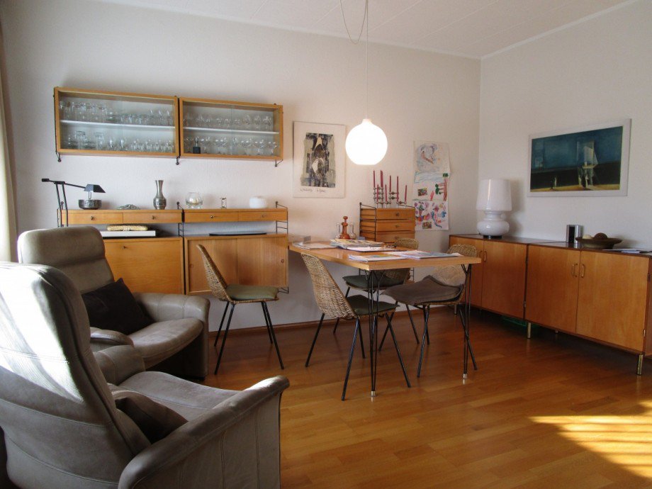 Ansicht Wohnzimmer mit Essecke Haus Sankt Augustin