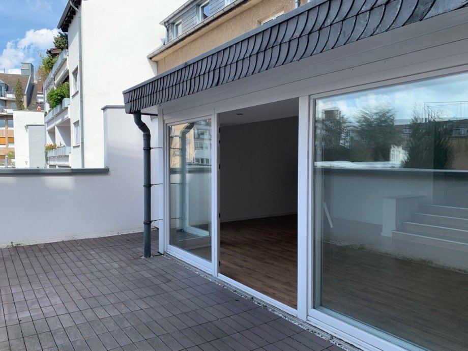 Gro�e Terrasse Etagenwohnung K�ln