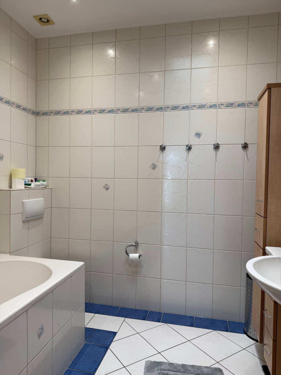 Badezimmer Etagenwohnung K�nigswinter / Ittenbach