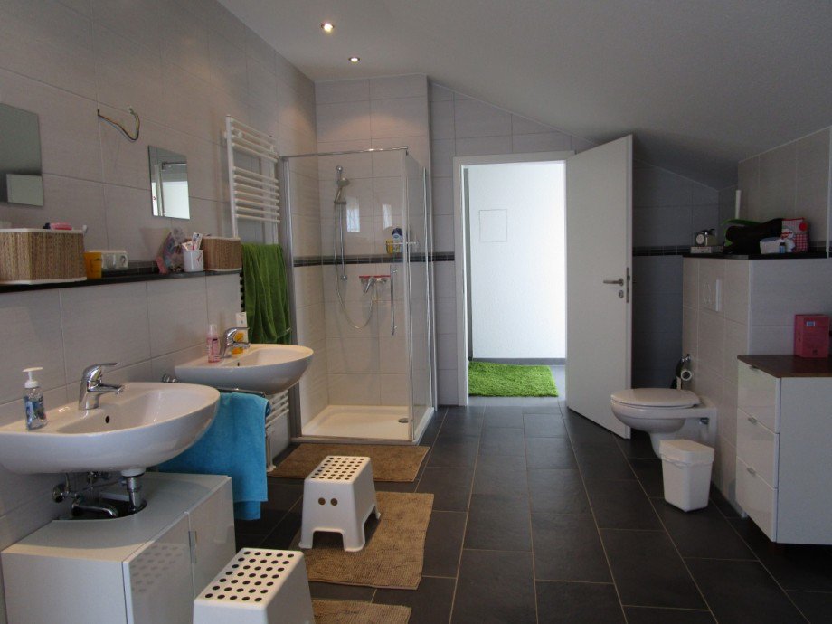 Badezimmer OG Doppelhaush�lfte K�nigswinter / Thomasberg