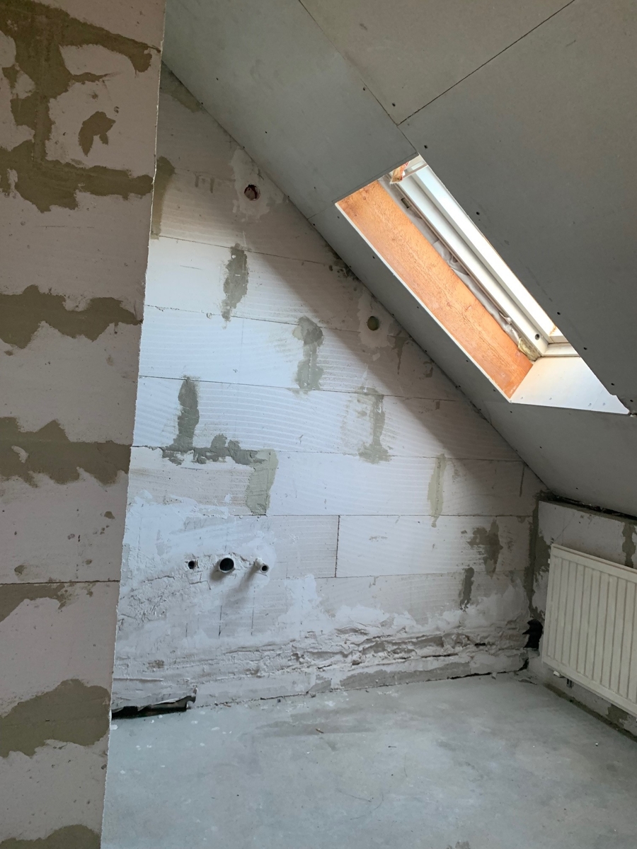 Badvorrichtung im DG Reihenendhaus Sankt Augustin