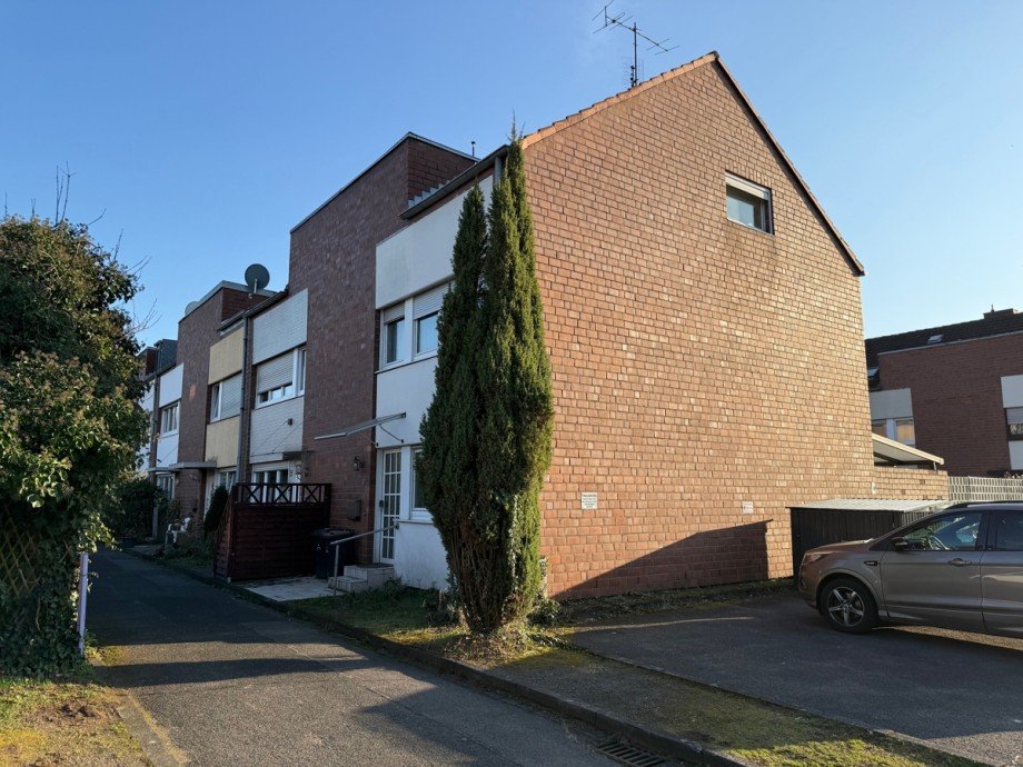 . Reiheneckhaus Sankt Augustin