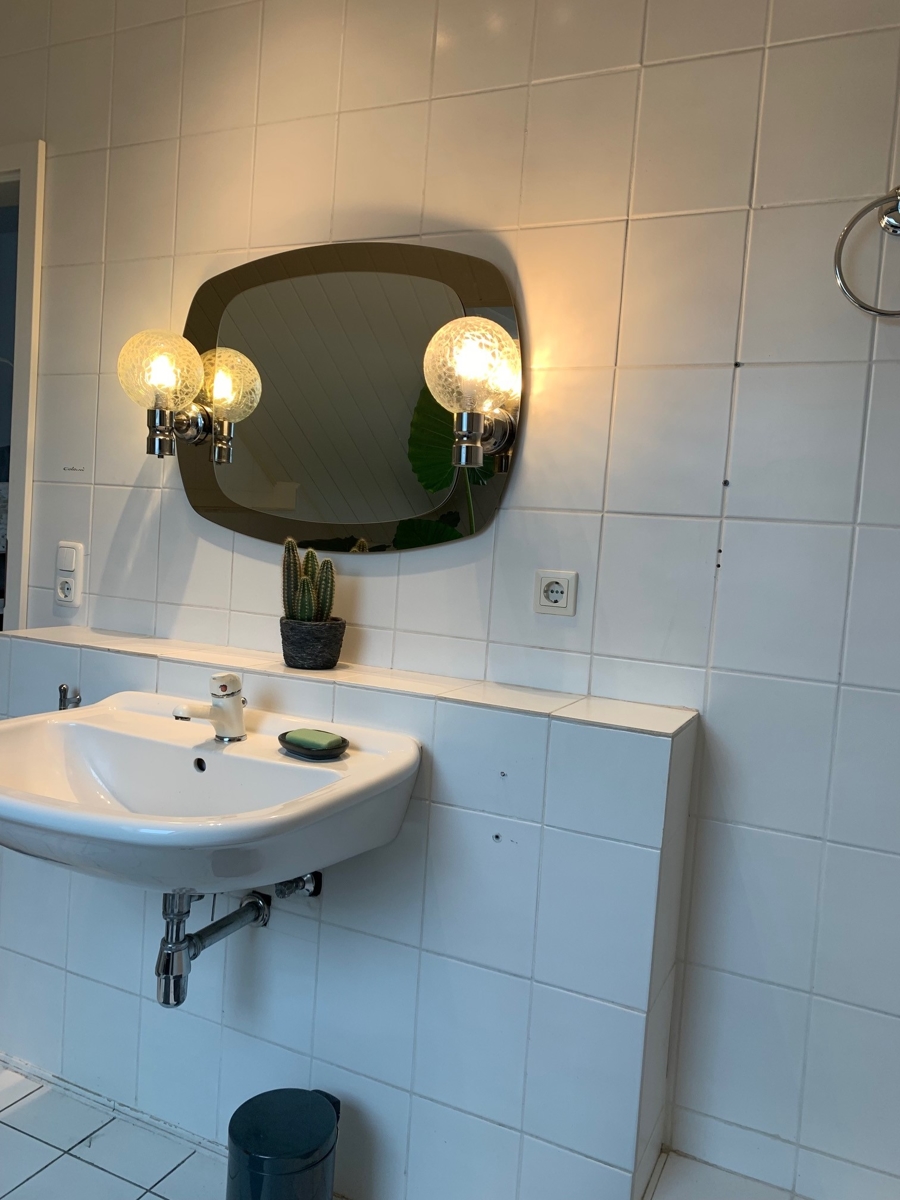 Ansicht Badezimmer mit Wanne und Dusche Einfamilienhaus Sankt Augustin