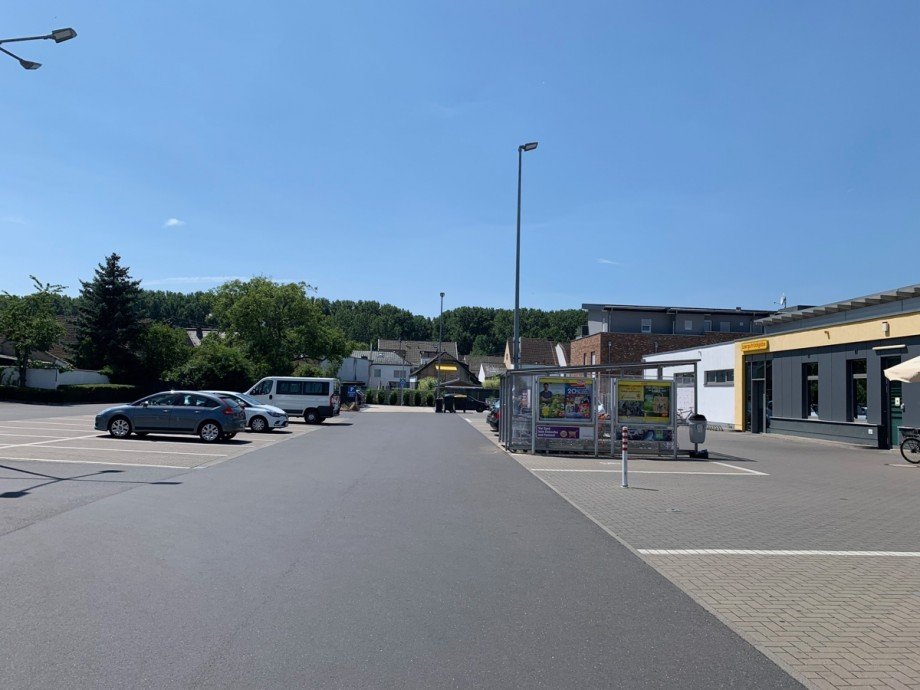 direkte Einkaufsm�glichkeiten Doppelhaush�lfte Niederkassel