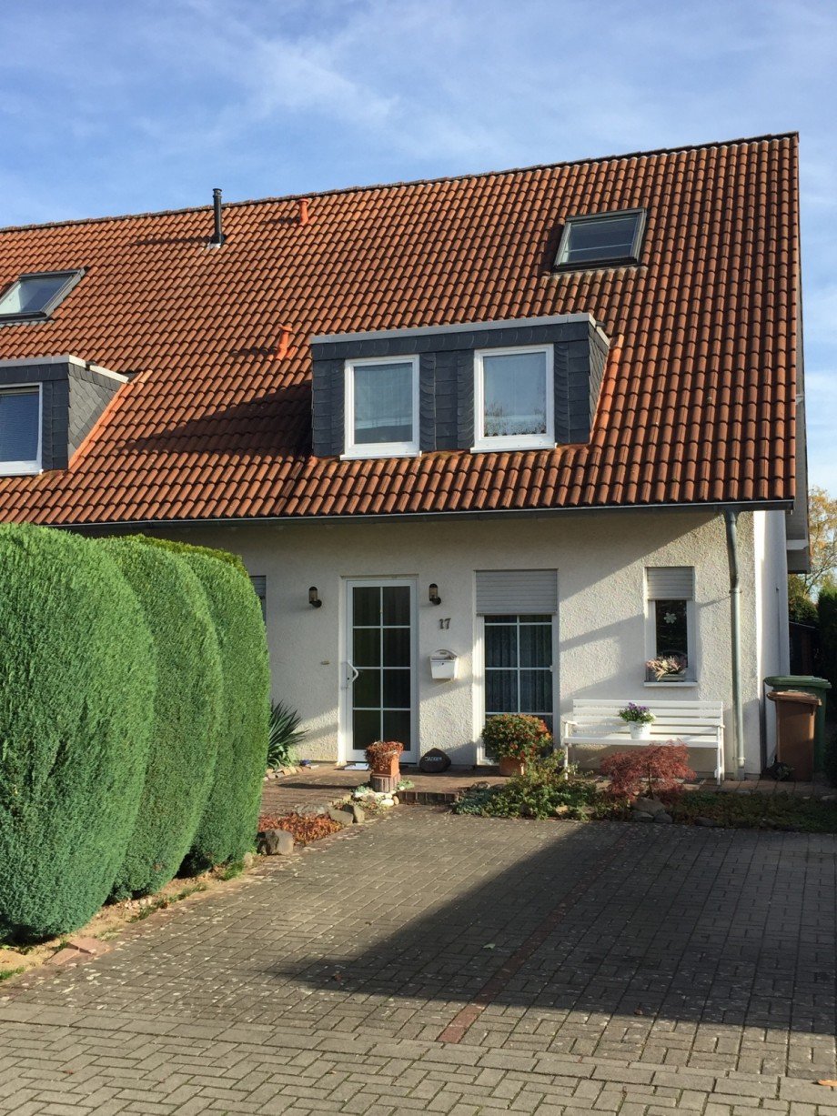Hausansicht Reiheneckhaus Sankt Augustin